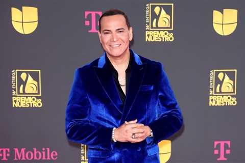 Frankie Ruiz Returns to Top 10 on Tropical Airplay With Victor Manuelle Collab ‘Otra Noche Más’