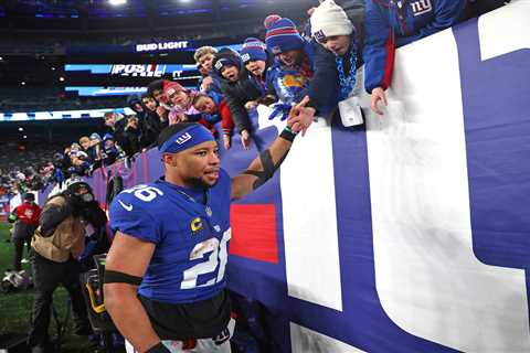 It’s a bad time for Saquon Barkley to run into free agency