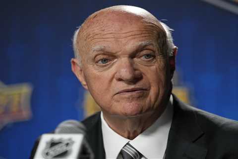 Lou Lamoriello, Islanders stand pat as NHL trade deadline passes