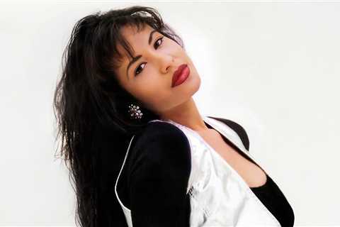 Selena Quintanilla’s Sister Says ‘Amor Prohibido’ Turning 30 Is ‘Insane But So Freaking Cool’