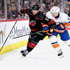 Islanders vs. Hurricanes Game 3 prediction: NHL picks, odds, best bets