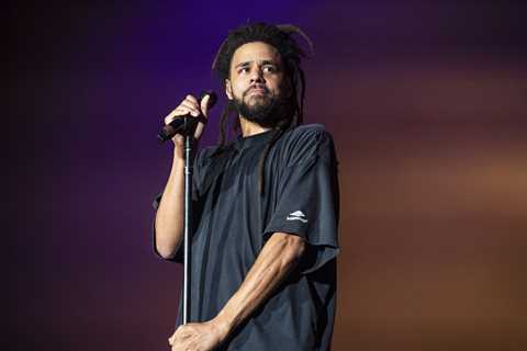 J. Cole Appears to Take Aim at Kendrick Lamar on ‘7 Minute Drill’: Listen