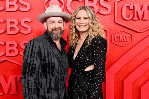 Sugarland Remember 2007 Beyoncé Collab, Praise Her Move Into Country: ‘It’s Just About Time’