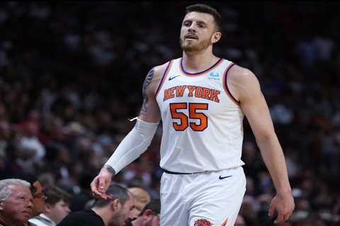 Knicks vs. Bulls prediction: NBA odds, picks for Sunday