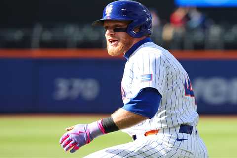 Harrison Bader’s clutch infield hit leads Mets to series win on Dwight Gooden number retirement day