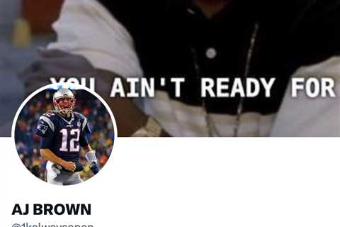 Eagles’ A.J. Brown changes profile picture to Tom Brady as Patriots trade rumors swirl