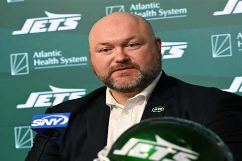 Jets stunningly trade down three times to start NFL draft Day 3, add 2025 pick