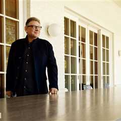 UMG CEO Lucian Grainge’s $128M 2023 Pay Package Approved by Shareholders