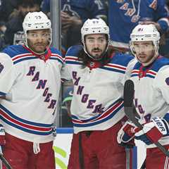 Key line shows off chemistry as energized Rangers beat Canucks