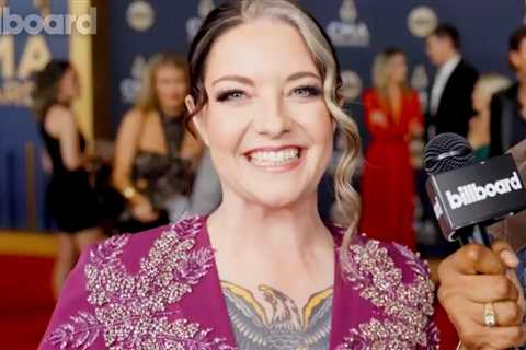 Ashley McBryde On Honoring Kris Kristofferson, Says There “Ain’t Enough Cowboy Songs” | CMA..