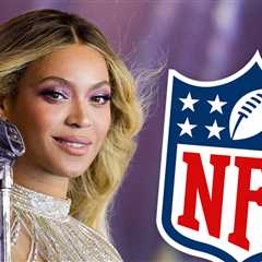 Beyonce Serves Up Christmas-Cowboy Mash-Up For Netflix's NFL Gameday