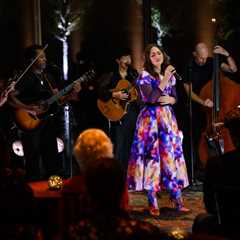 Watch Sara Bareilles Turn ‘Love Song’ Into a Symphonic Sing-Along for Her PBS New Year’s Eve..