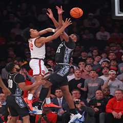 St. John’s grinds out ugly win over Georgetown for fourth straight victory