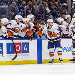 Islanders facing tough roster decisions with NHL trade deadline nearing