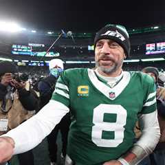 Jets tell Aaron Rodgers they’re moving on from QB in face-to-face meeting