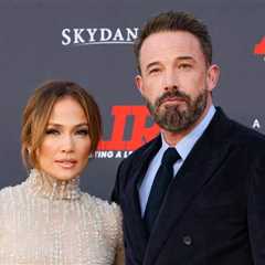 Jennifer Lopez & Ben Affleck Officially Single Following Divorce Settlement