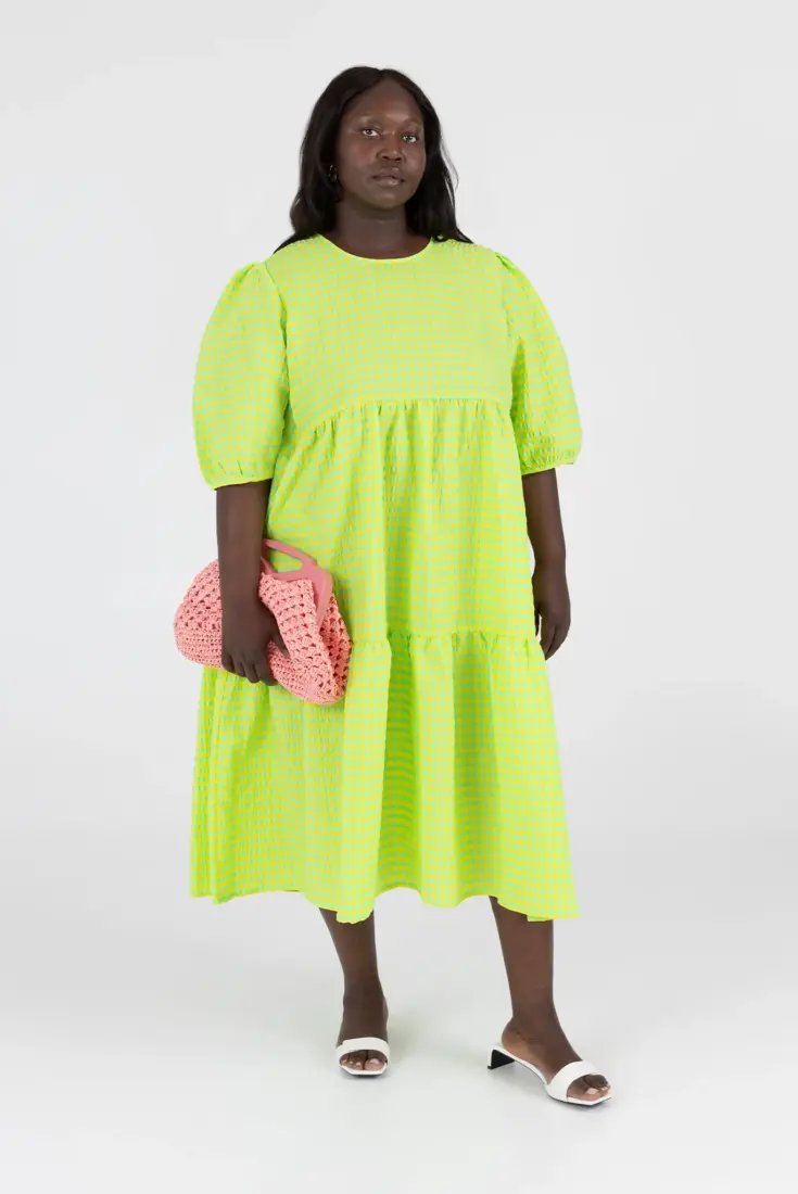 Plus Size Spring Style: 10 Tips and Shopping Guide