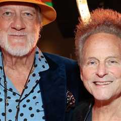 Lindsey Buckingham Reunites with Mick Fleetwood