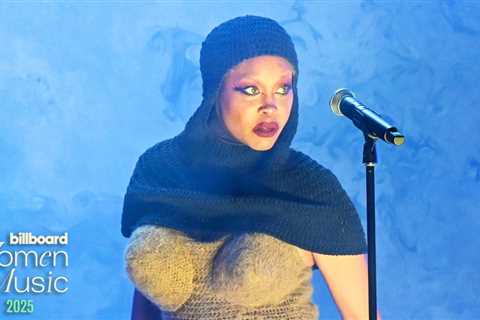 Erykah Badu Performs “Annie Don’t Wear No Panties” | Billboard Women In Music 2025