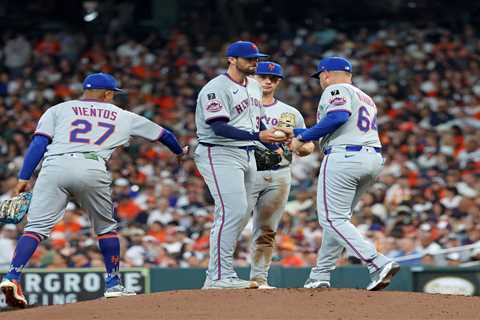Mets’ Clay Holmes working to master new ‘kick’ pitch craze