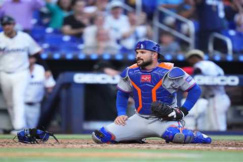 Mets’ Luis Torrens gets scratched from lineup with forearm contusion
