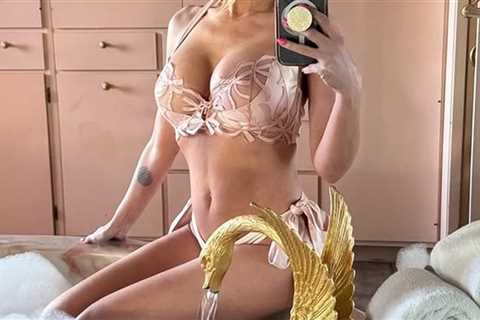 Guess the Playboy Bunny in This Bubble Bath Hot Shot!