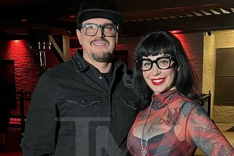 Weezer Bassist's Wife Shot 'Ghost Adventures' Episode About Serial Killer