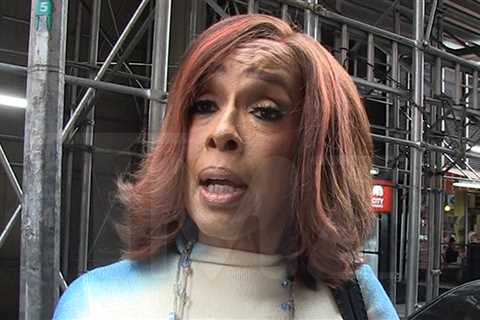 Gayle King Hits Back at Haters of Blue Origin Space Mission