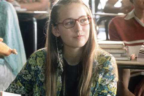 Aldys in 'Never Been Kissed' 'Memba Her?!