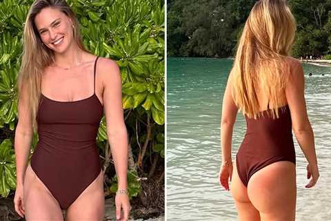 Israeli Model Bar Refaeli -- Buns on Blast on Tropical Bae-cay!