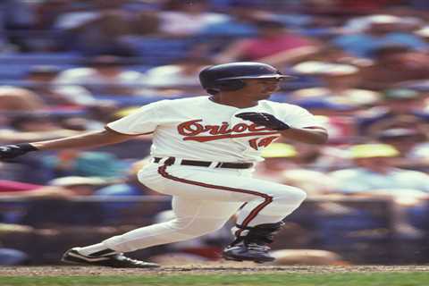 Chito Martinez, only MLB player from Belize, dead at 59