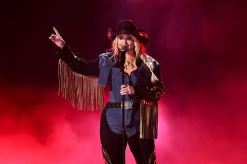Miranda Lambert, Chris Stapleton, LeAnn Rimes & More Added as 2025 ACM Awards Performers