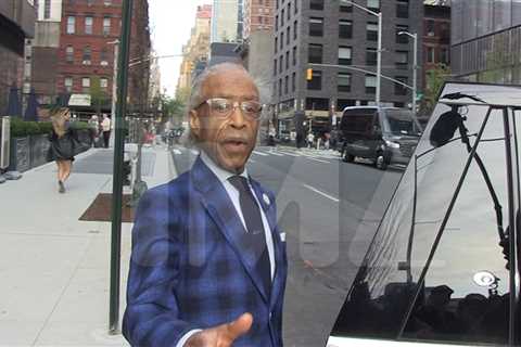 Al Sharpton Prays With Wendy Williams During Visit, Vows To Help Her