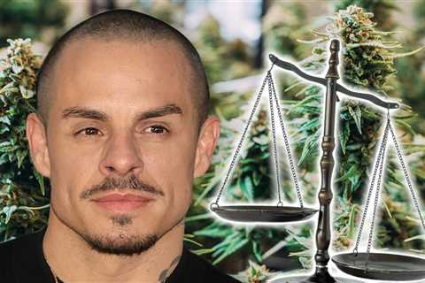 Jennifer Lopez's Ex Casper Smart Hit With Misdemeanor Charges in Cannabis Case