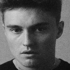 Sam Fender Enlists ‘Adolescence’ Star & Director for ‘Little Bit Closer’ Music Video
