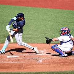 Fantasy baseball: How to find value with slumping outfielders