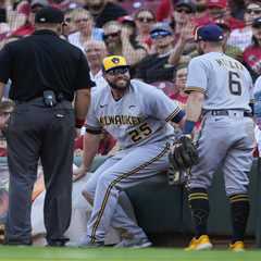 Darin Ruf suing Reds for suffering career-ending injury on tarp