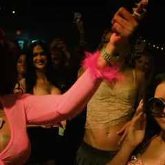 Jessie Murph & Sexyy Red Hit the Strip Club, Light Fireworks & Eat White Castle in Hedonistic ‘Blue ..