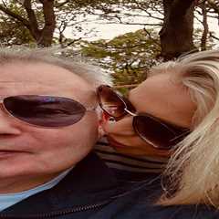 Intimacy Amid Turmoil: Eamonn Holmes' Relationship Amid Divorce Struggles