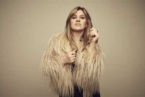 Kelly Clarkson Drops Glam Video For ‘Where Have You Been’ Single