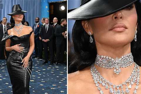 Kim Kardashian Gets Ready for Met Gala With North West, Flaunts Jewelry