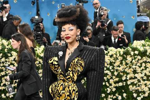 Doja Cat Rocks Fierce ’80s-Inspired Bodysuit at 2025 Met Gala