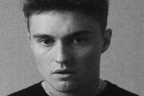 Sam Fender Enlists ‘Adolescence’ Star & Director for ‘Little Bit Closer’ Music Video
