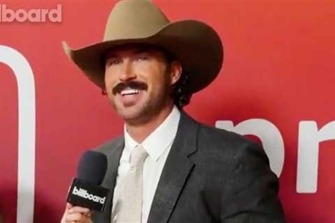 Riley Green Talks Sharing Success With Ella Langley For “you look like you love me” & More | ACM..