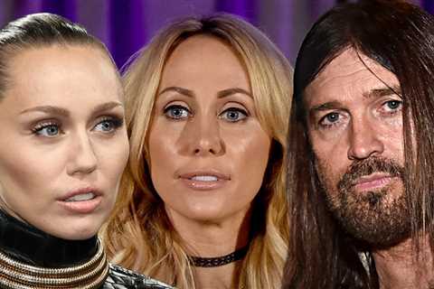 Miley Cyrus Says Mom Didn't Mean to Unfollow Her, Denies Family Drama