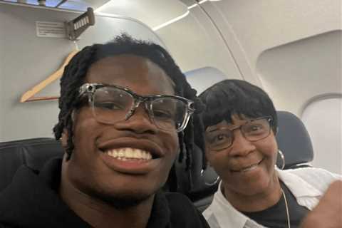 Stunned mother gushes over sitting next to Travis Hunter on flight: ‘Nicest young man’