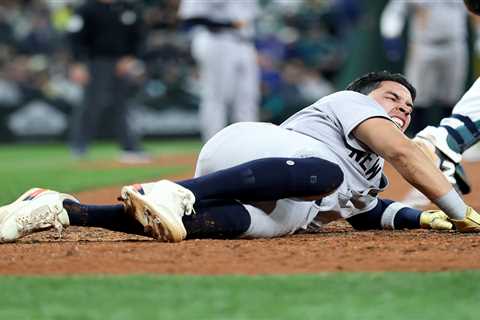 Carlos Mendoza ‘devastated’ by his former Yankees charge Oswaldo Cabrera’s grisly injury