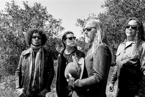 Alice in Chains’ Sean Kinney Shares Health Update Following Tour Cancellation: ‘I’m Going to Live’