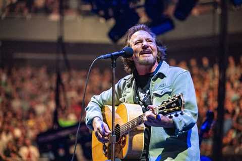 Eddie Vedder Covers Springsteen’s ‘My City of Ruins’ After Trump Clash