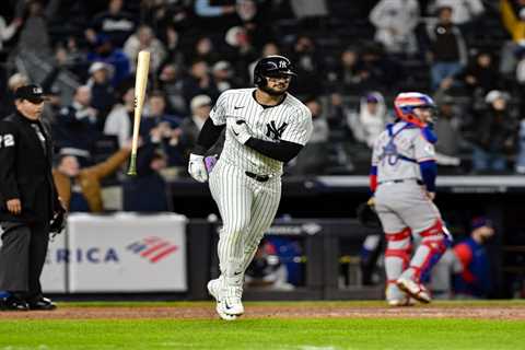 Jasson Dominguez caps comeback thriller with walk-off homer as Yankees survive Jason deGrom gem